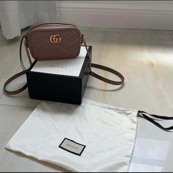 Authentic Gucci Marmont Mini Bag - Picture 5 of 8